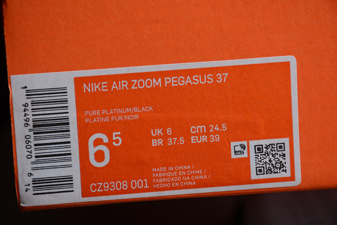 Nike [CZ9308-001]-[AIR ZOOM PEGASUS 37 PURE PLATINUM/LASER CRIMSON-PSYCHIC BLUE-BLACK] - Image 2