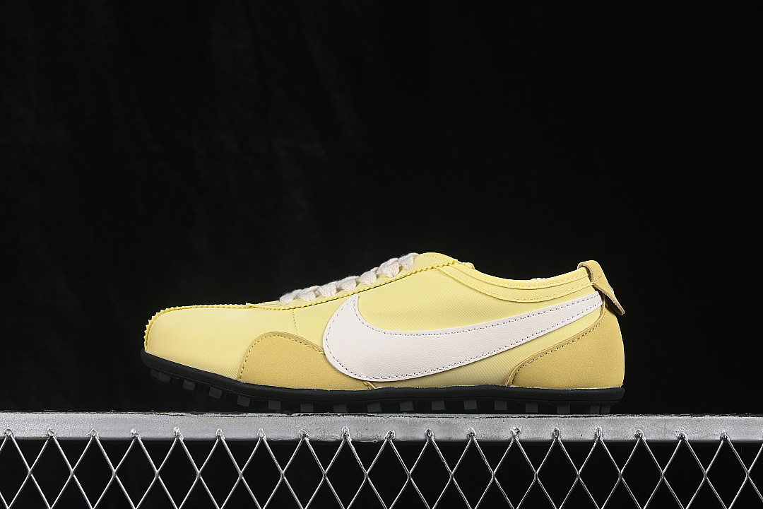 SHOE SP CASUAL LIFE SHOES YELLOW/WHITE · IW0955-700, photo 1