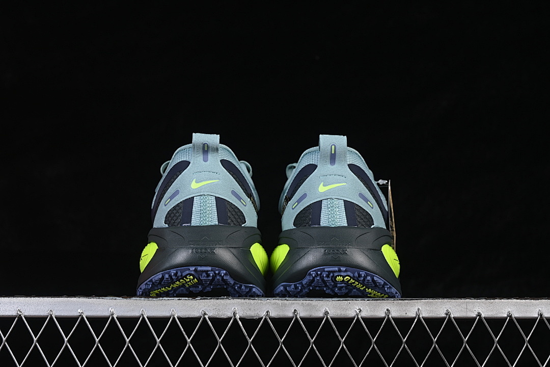 Nike [HQ7001-300]-[VOMERO 18 GORE-TEX SEAWEED/CANNON/VOLT/BARELY VOLT]-[WOMAN:36-39]-[MAN:40-46] - Image 14