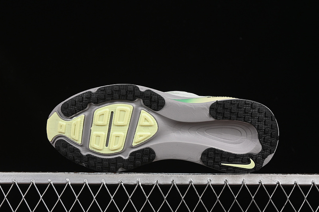 Nike [HM6803-002]-[AIR ZOOM VOMERO 18 LIGHT SILVER/BARELY VOLT/DUSTY OLIVE/COLLEGE GREY]-[36-45] - Image 15