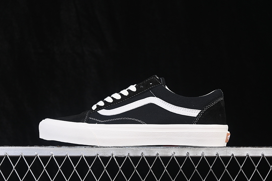 Unbranded [VN0005UB1KP]-[OLD SKOOL LOW TOP CASUAL SKATE SHOES BLACK/WHITE]-[WOMAN:35-39]-[MAN:40-44], photo 1