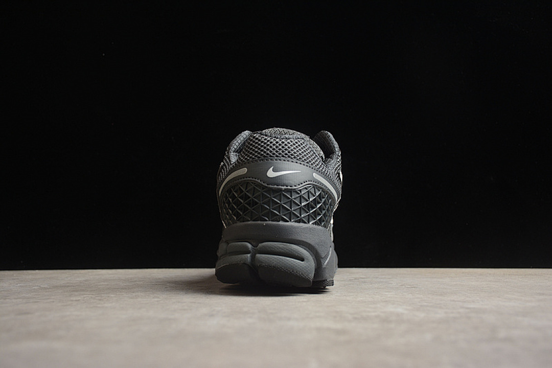 Nike [BV1358-002]-[ZOOM VOMERO 5 SP BLACK/SILVER]-[WOMAN:36-39]-[MAN:40-45] - Image 2
