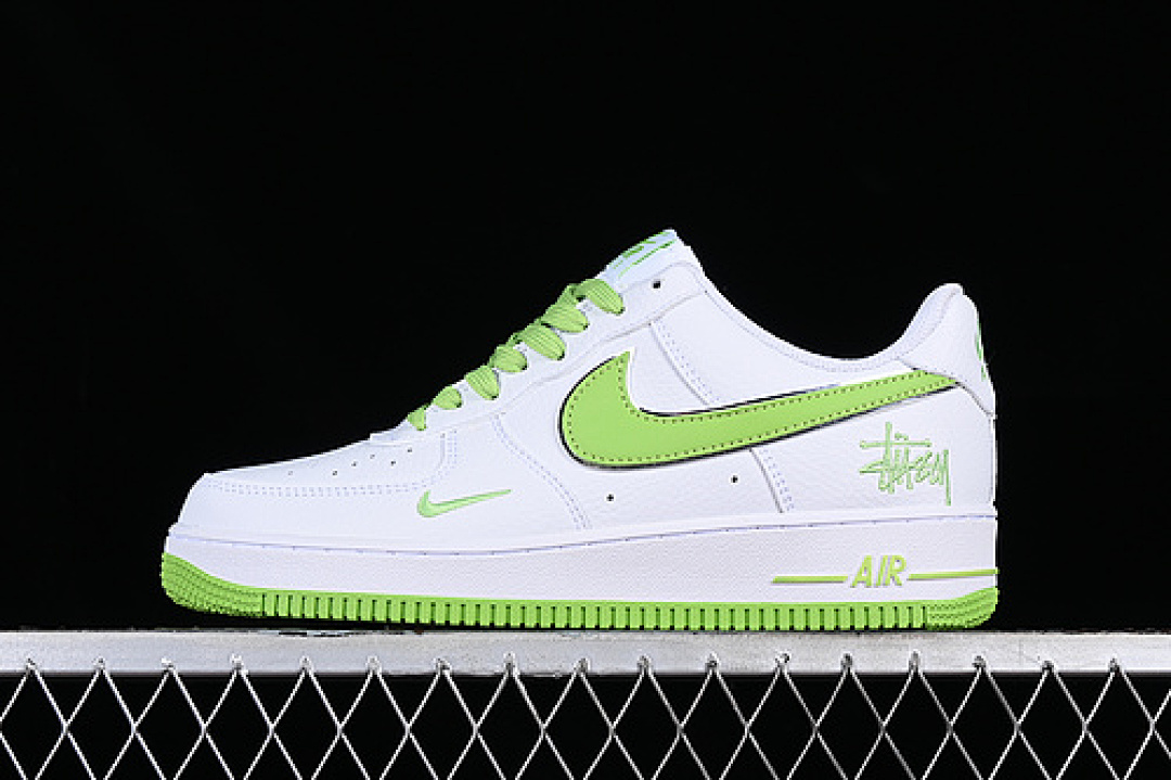 Nike [CW2288-111]-[AIR FORCE 1 07 LOW WHITE/GREEN]-[WOMAN:36-39]-[MAN:40-45], photo 1