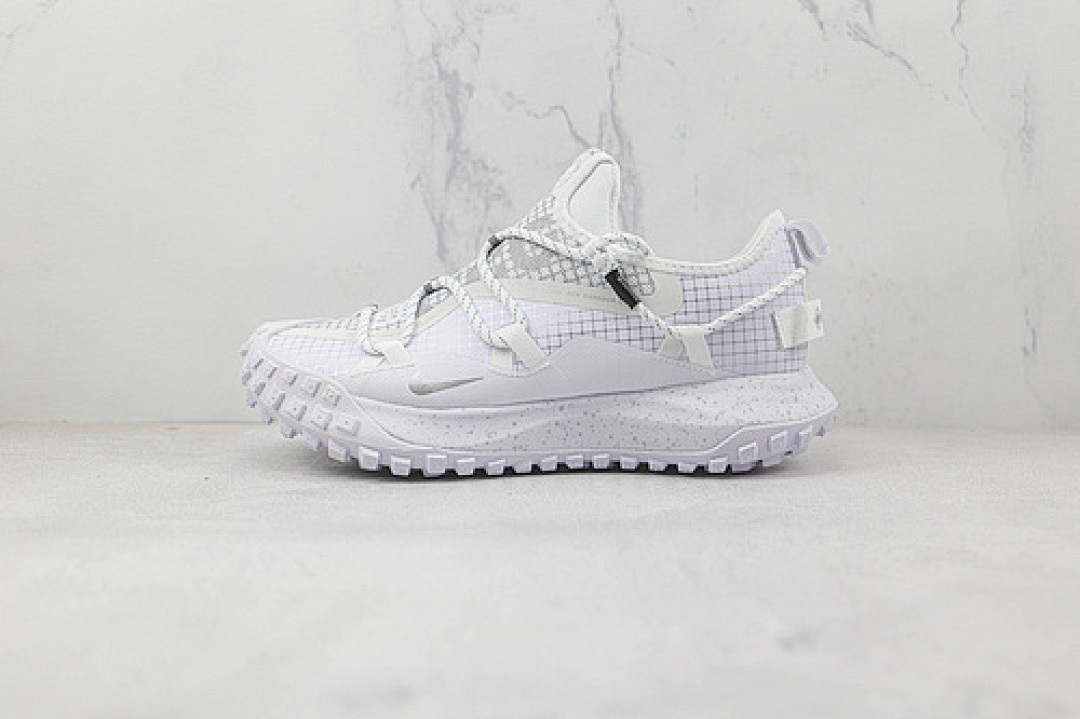 ACG MOUNTAIN FLY LOW GTX SE LIME ICE WHITE/WHITE/WHITE · DD2861-011, photo 1