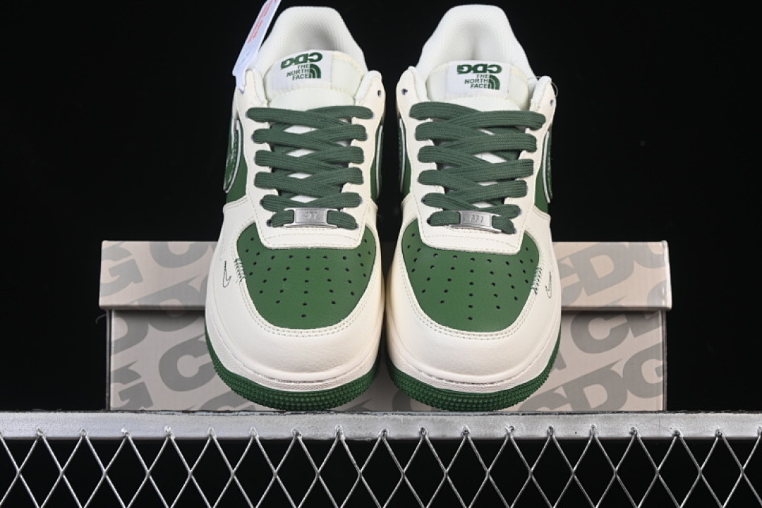 Nike [JP8028-065]-[AIR FORCE 1 07 LOW WHITE/GREEN/WHITE]-[WOMAN:36-39]-[MAN:40-45] - Image 13