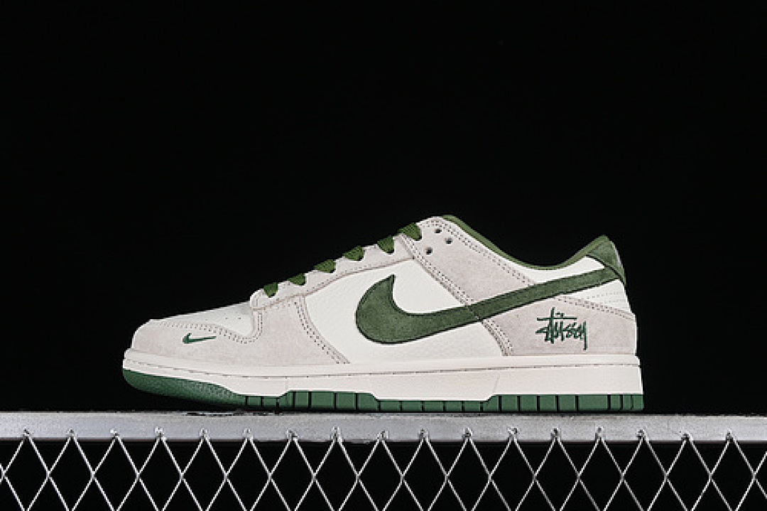 Stussy [DQ1098-340]-[STUSSY SB DUNK LOW WHITE/GREY/GREEN]-[WOMAN:36-39]-[MAN:40-45], photo 1