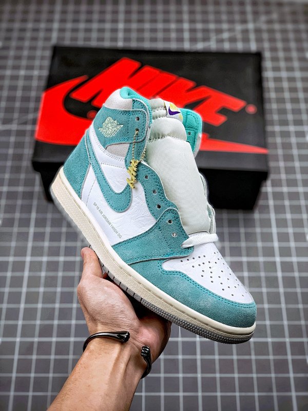 Jordan ORIGINAL QUALITY AIR Jordan 1 RETRO HIGH TURBO GREEN/SAIL-WHITE · 555088-311, photo 1