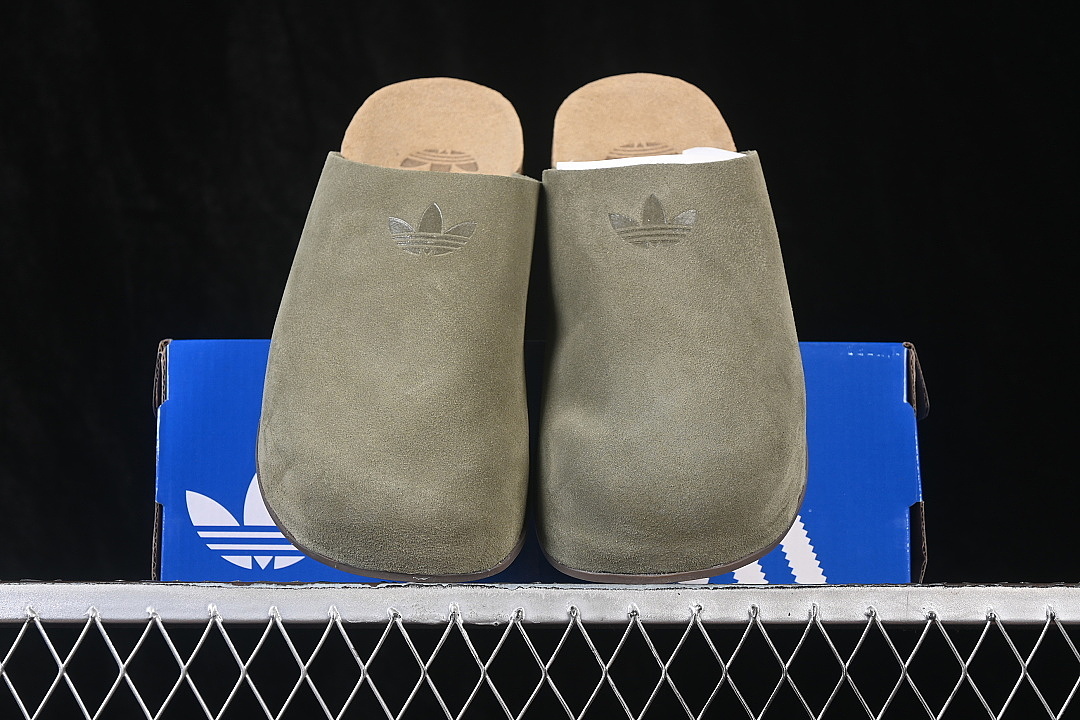 Adidas [IH6907]-[ADIMULE SLIDES OLIVE STRATA/OLIVE STRATA/GUM]-[WOMAN:35-39]-[MAN:40-45] - Image 12