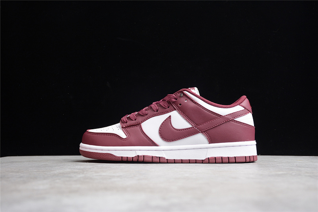 Unbranded [DD1503-108]-[SB DUNK LOW DARK BEETROOT SAIL/DARK BEETROOT/CASHMERE]-[UNISEX:36-47.5], photo 1