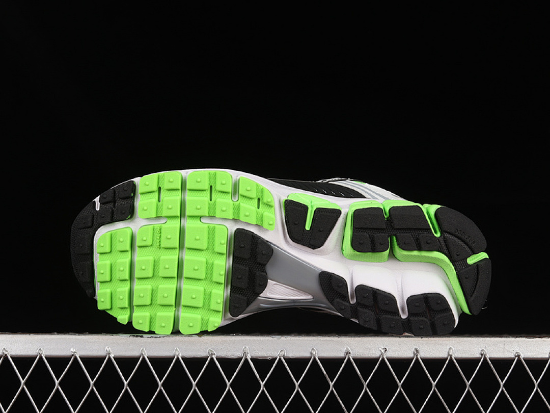 Nike [CI1694-300]-[AIR ZOOM VOMERO 5 SE SP ELECTRIC GREEN/BLACK-SAIL]-[WOMAN:36-39]-[MAN:40-45] - Image 15