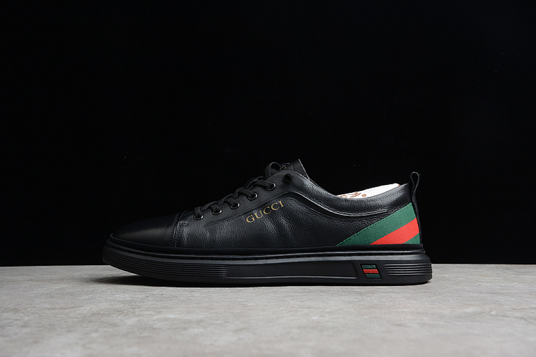 Gucci Gucci [ SCREENER GG LOW-TOP SNEAKERS BLACK/BLACK/GREEN]-[MAN:38-44], photo 1