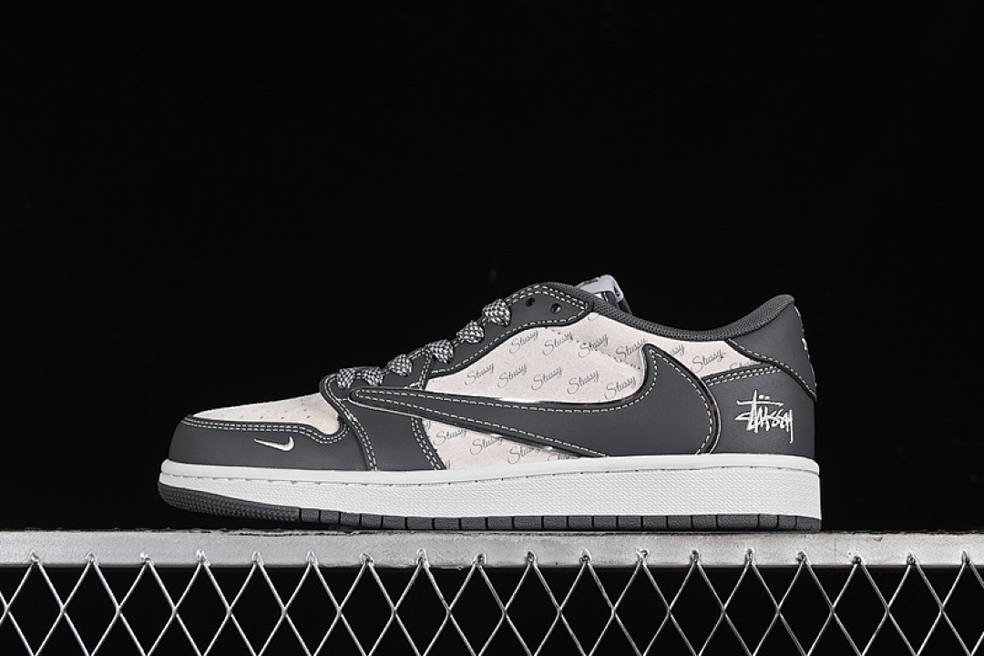 Jordan TRAVIS SCOTT X FRAGMENT DESIGN AIR Jordan 1 LOW OG SP WHITE/GREY/BLACK · XZ3398-003, photo 1