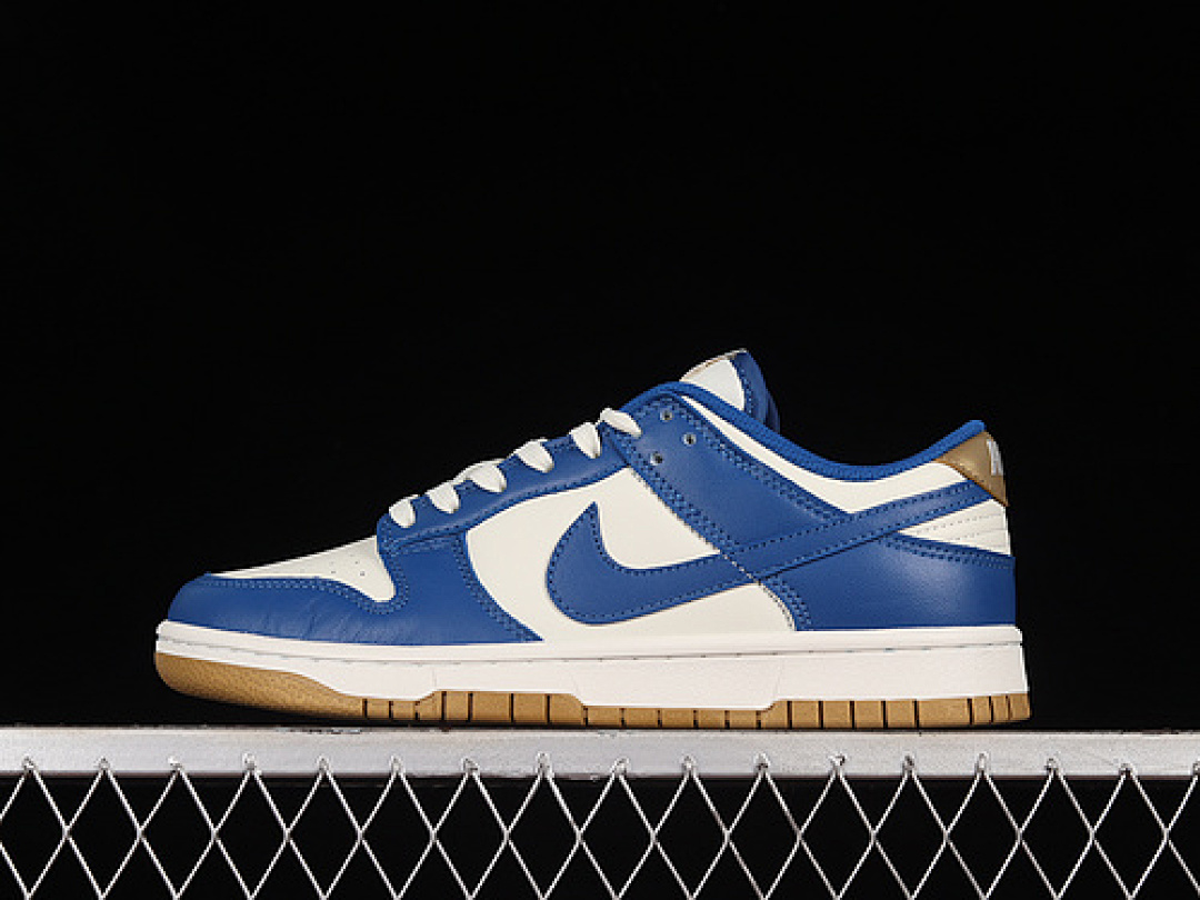 Nike SB DUNK LOW KANSAS CITY ROYALS WHITE/BLUE · FB7173-141, photo 1