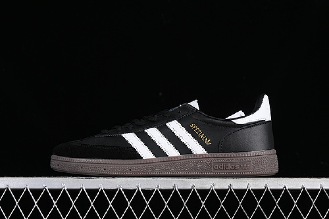 Unbranded [IE3402]-[HANDBALL SPEZIAL BLACK WHITE GUM CORE BLACK/CLOUD WHITE/GUM]-[UNISEX:36-45], photo 1
