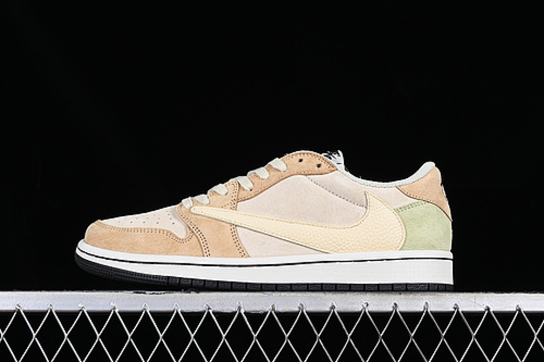 Jordan TRAVIS SCOTT AIR Jordan 1 LOW OG WHITE/GREY/BROWN/GREEN · DM7866-688, photo 1