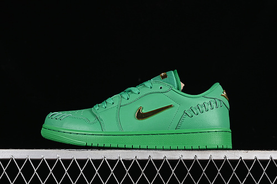 Jordan [FN5032-300]-[AIR JORDAN 1 LOW METHOD OF MAKE LUCKY GREEN/METALLIC GOLD]-[UNISEX:36-46], photo 1