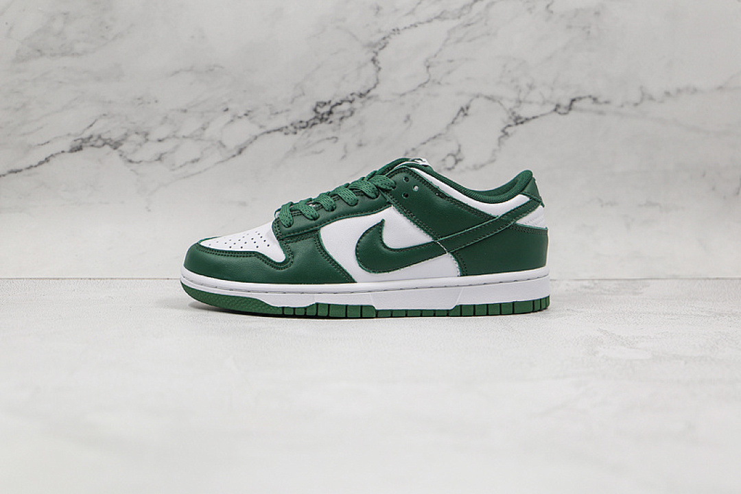 Nike SB DUNK LOW MICHIGAN STATE WHITE/TEAM GREEN/WHITE/TOTAL ORANGE · DD1391-101, photo 1