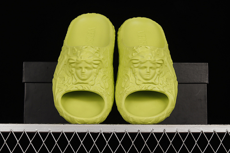 Versace Versace MEDUSA DIMENSION SLIPPERS GREEN/GREEN/GREEN · 1GB00, photo 1