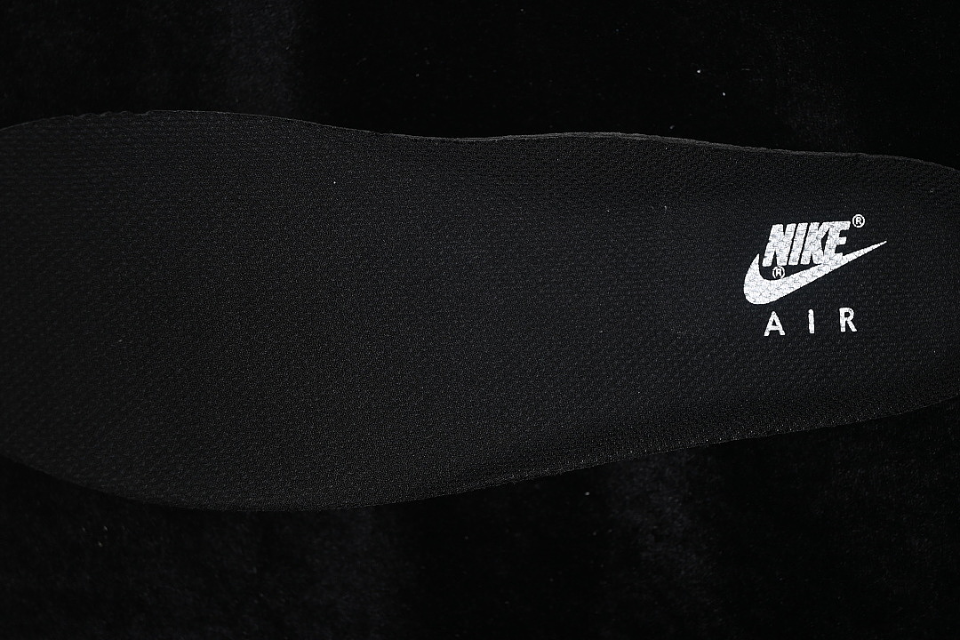 Nike [RJ1988-008]-[AIR FORCE 1 07 LOW CASUAL SNEAKERS SILVER/BLACK]-[WOMAN:36-39]-[MAN:40-45] - Image 3