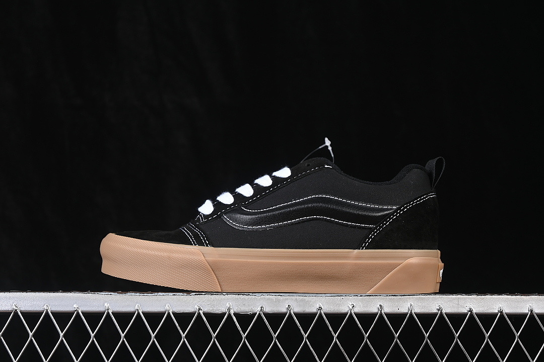 KNU SKOOL LOW-TOP CASUAL SHOES BLACK/BROWN/BLACK · VN0009D22CJI, photo 1