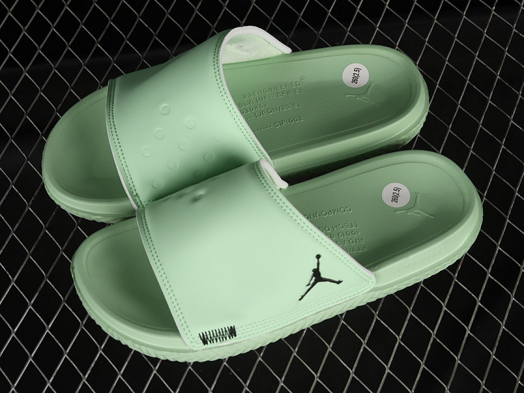 Jordan [DC9835-002]-[AIR JORDAN PLAY SLIDE SEAFOAM/PHOTON DUST/BLACK]-[WOMAN:36-39]-[MAN:40-45] - Image 15