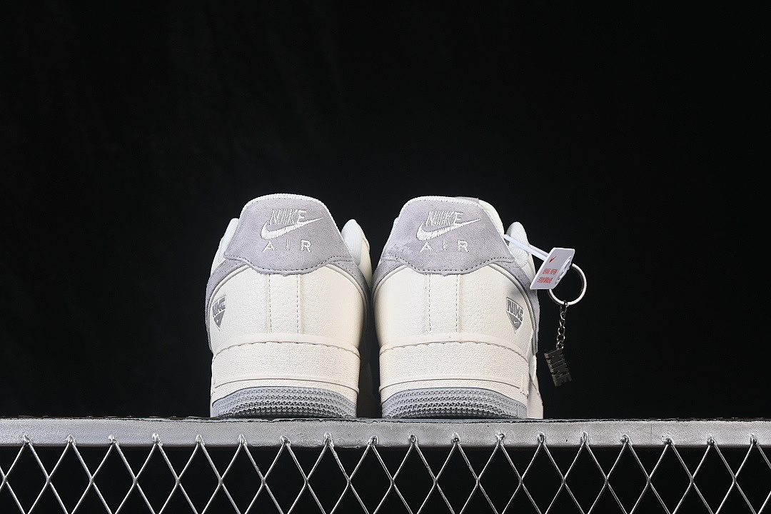 Nike [DN9688-107]-[AIR FORCE 1 07 LOW CASUAL SNEAKERS WHITE/GREY/WHITE]-[WOMAN:36-39]-[MAN:40-45] - Image 14
