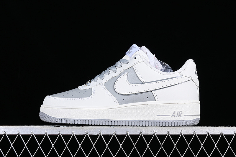 Nike Nike AIR FORCE 1 07 LOW WHITE/GREY · AV0303-726, photo 1