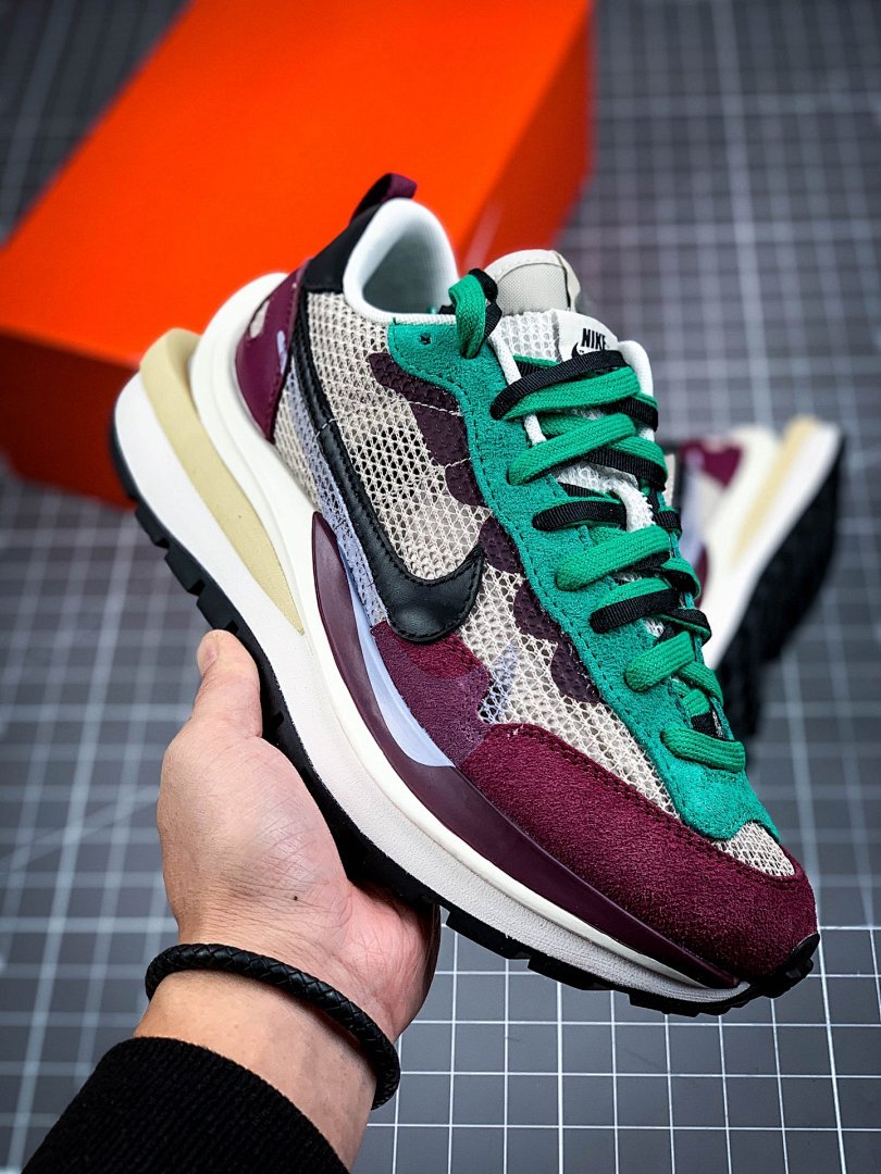 Sacai [DD3035-200]-[SACAI X LVD WAFFLE WINE RED/GREEN/GREY]-[WOMAN:36-39]-[MAN:40-46], photo 1