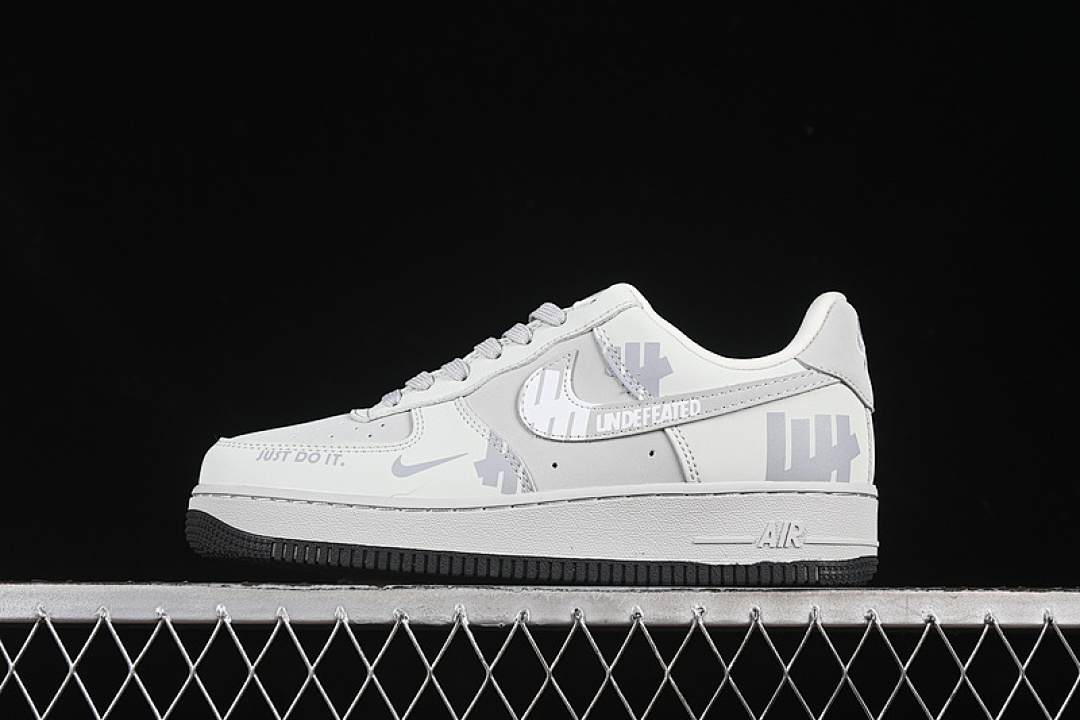 Nike [DF0188-060]-[AIR FORCE 1 07 LOW UN WHITE/GREY]-[WOMAN:36-39]-[MAN:40-45] - Image 2
