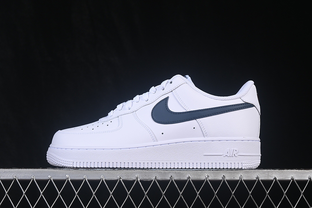 Nike Nike AIR FORCE 1 LOW 07 LV8 WHITE/MIDNIGHT NAVY/GOLD · IQ0407-100, photo 1