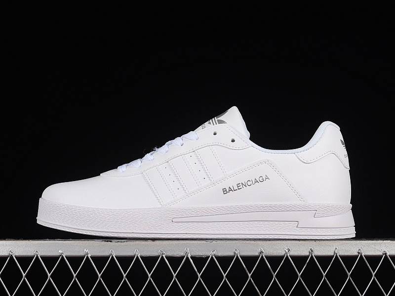 Neighborhood Neighborhood X INVINCIBLE ORIGINALS CAMPUS CLOUD WHITE/CLOUD WHITE · GW8852, photo 1