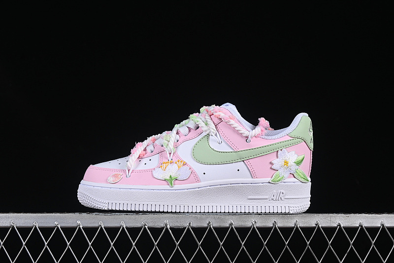 Nike Nike AIR FORCE 1 07 LOW WHITE/PINK/GREEN · VV1999-013, photo 1