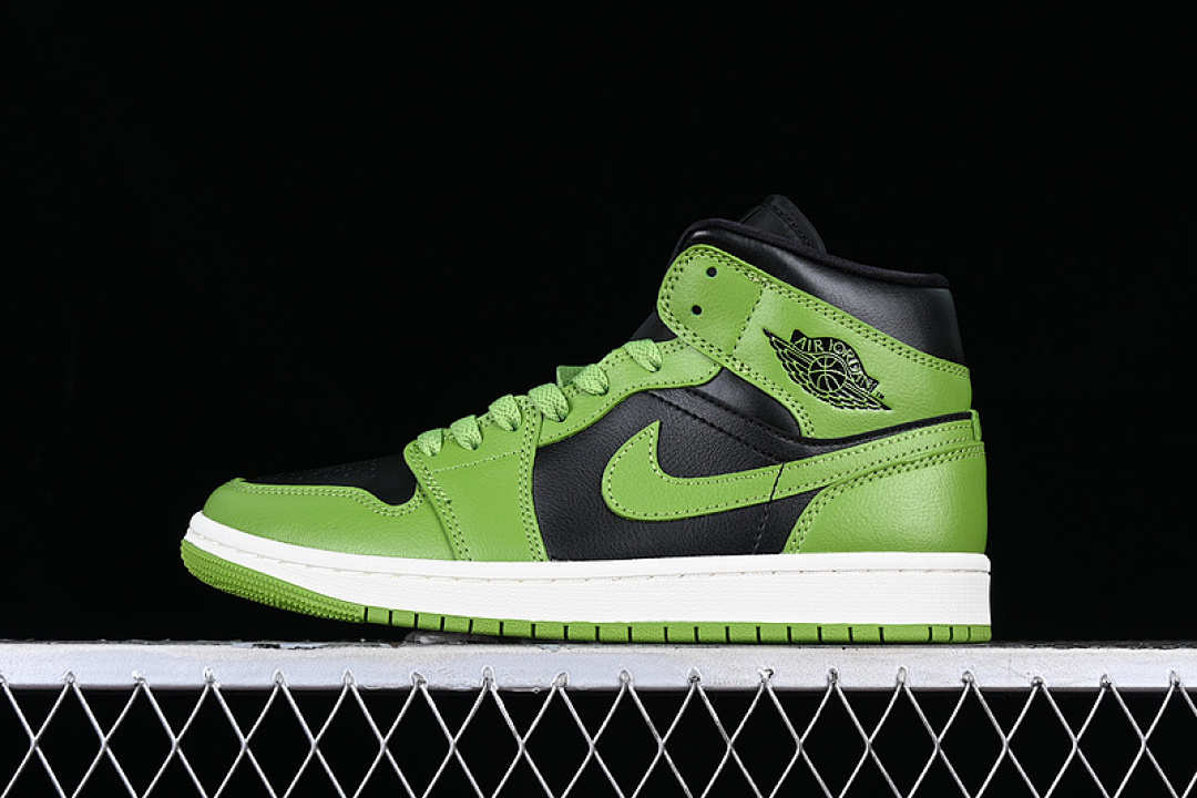 Jordan AIR Jordan 1 MID BLACK/SAIL/ALTITUDE GREEN HEATHER · BQ6472-031, photo 1
