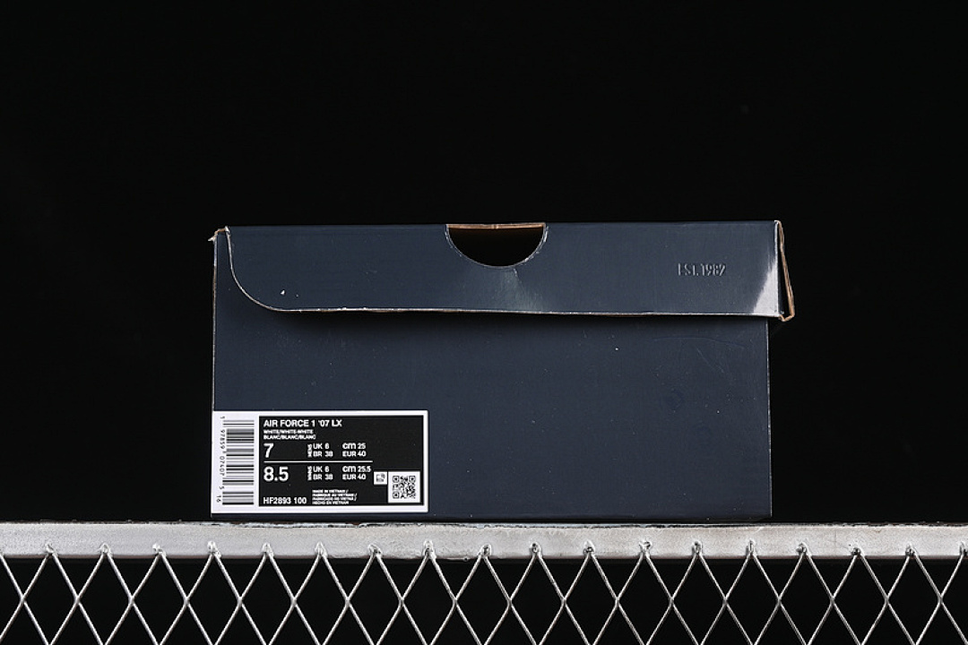 Nike [HF2893-100]-[AIR FORCE 1 07 LOW WHITE/WHITE/WHITE]-[WOMAN:36-39]-[MAN:40-45] - Image 12
