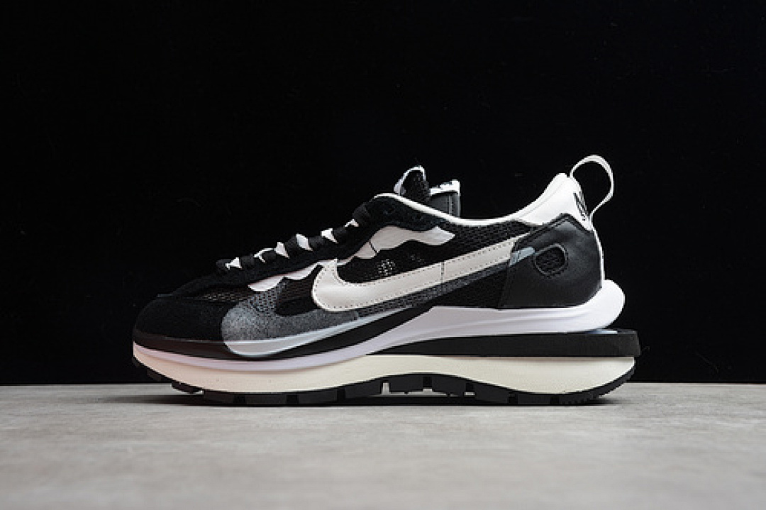 Sacai Sacai X LDV WAFFLE DARK GREY/BLACK-WHITE · CV1363-001, photo 1