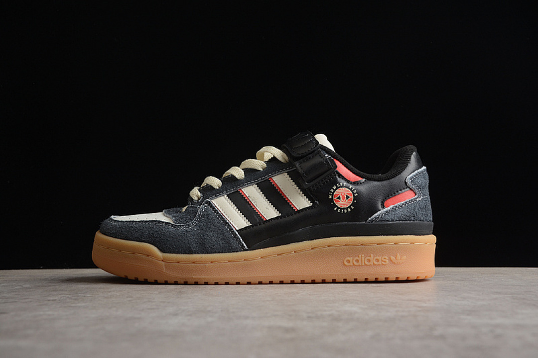 Unbranded [GW0035]-[MIDWEST KIDS X FORUM 84 LOW SHOES CORE BLACK/CLOUD WHITE/GUM]-[WOMAN:36-39], photo 1