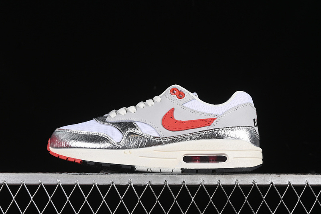 Nike AIR MAX 1 PREMIUM SE WHITE/CHILE RED/METALLIC SILVER/NEUTRAL GREY/SAIL/FIR · HF7746-100, photo 1