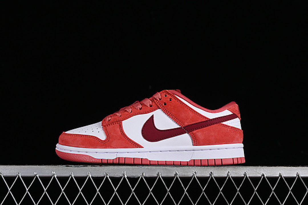 Unbranded [FQ7056-100]-[SB DUNK LOW RETRO VALENTINE'S DAY 2024 WHITE/TEAM RED/ADOBE/DRAGON RED]-[36-46], photo 1