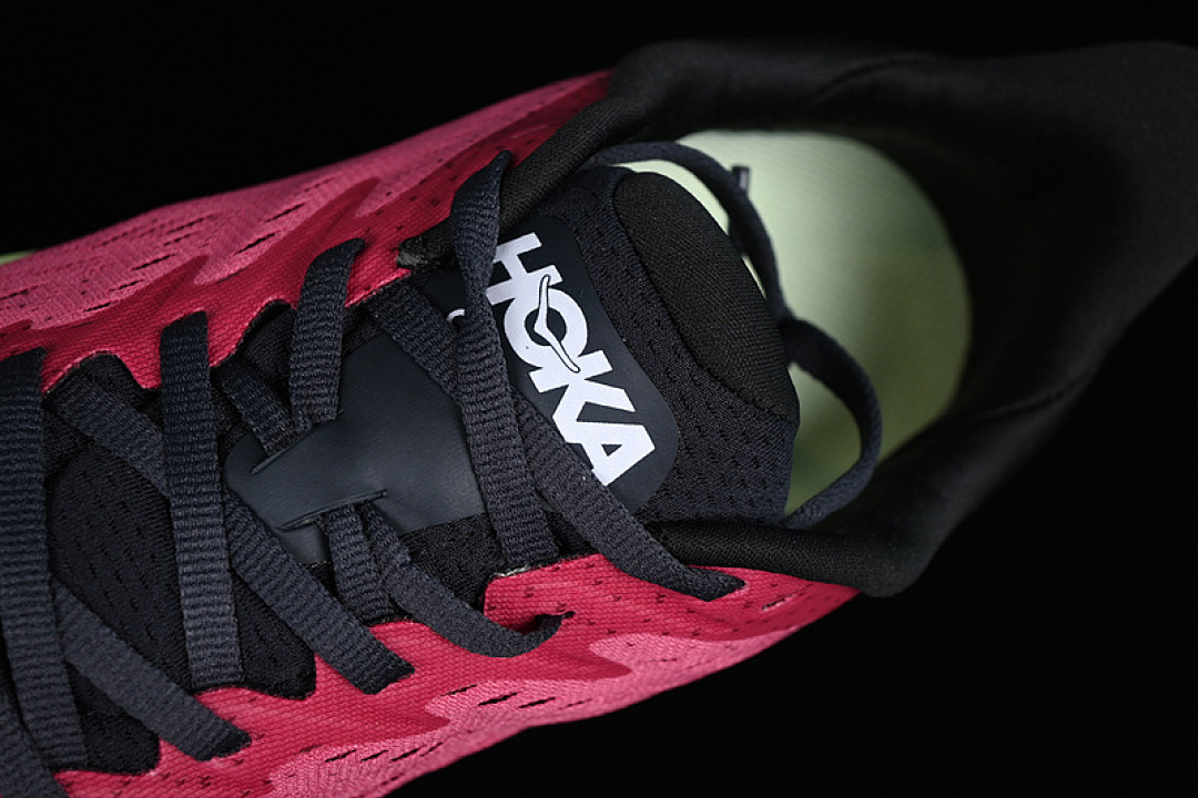 On Running [1119394 BGIR]-[HOKA ONE CLIFTON 8 BLACK/RED/WHITE]-[WOMAN:36-39]-[MAN:40-45] - Image 8