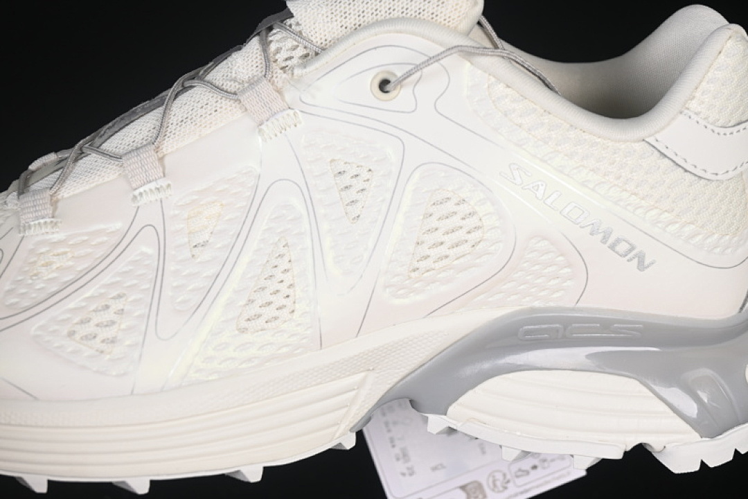 On Running [477962-26]-[XT-WHISPER WHITE/WHITE]-[WOMAN:36-39]-[MAN:40-46.5] - Image 8