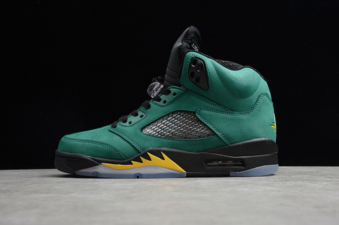 Jordan [454803-535]-[AIR JORDAN 5 RETRO OREGON DUCKS BLACK/APPLE GREEN-YELLOW STRIKE], photo 1