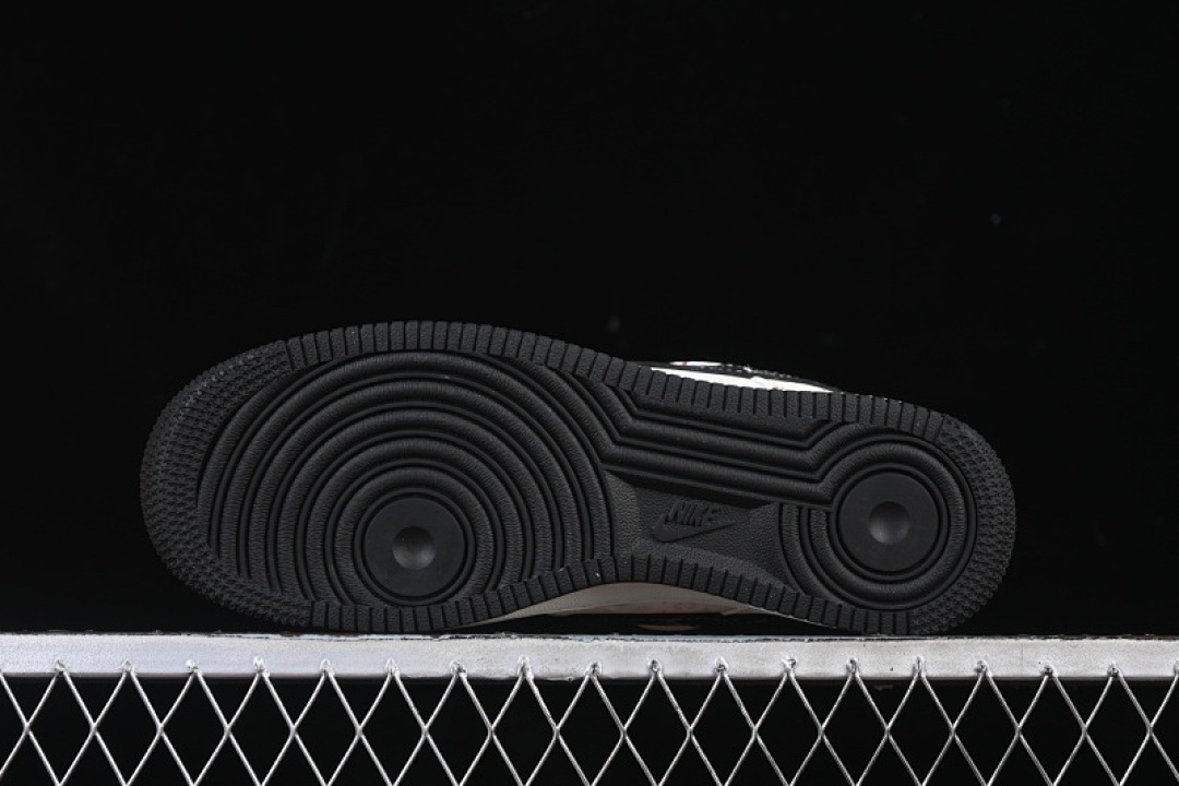 Nike [MZ9588-809]-[AIR FORCE 1 07 LOW CASUAL SNEAKERS BLACK/WHITE]-[WOMAN:36-39]-[MAN:40-45] - Image 14