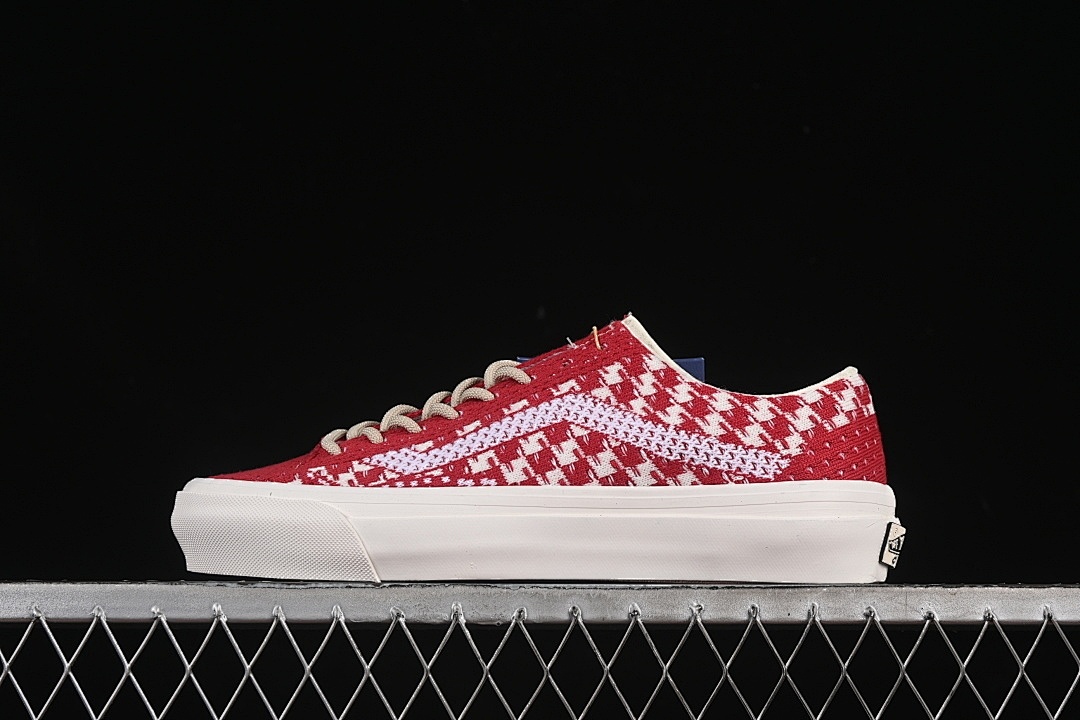 Unbranded [VN000D8HESW]-[CASUAL SKATEBOARDING SHOES RED/WHITE]-[WOMAN:35-39]-[MAN:40-44], photo 1