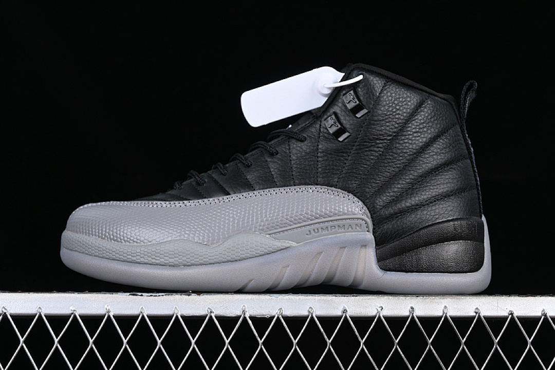 Jordan AIR Jordan 12 RETRO BLACK/GREY · CT8013-019, photo 1