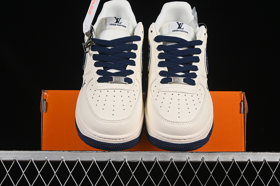 Nike [XX3168-128]-[AIR FORCE 1 07 LOW LV WHITE/BLUE/RED]-[WOMAN:36-39]-[MAN:40-45] - Image 13