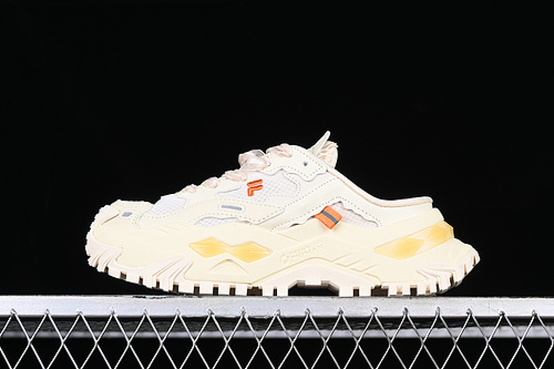 Fila [T12W231301FAR]-[FILA FUSION WHITE/YELLOW/ORANGE/BROWN]-[WOMAN:35.5-40], photo 1