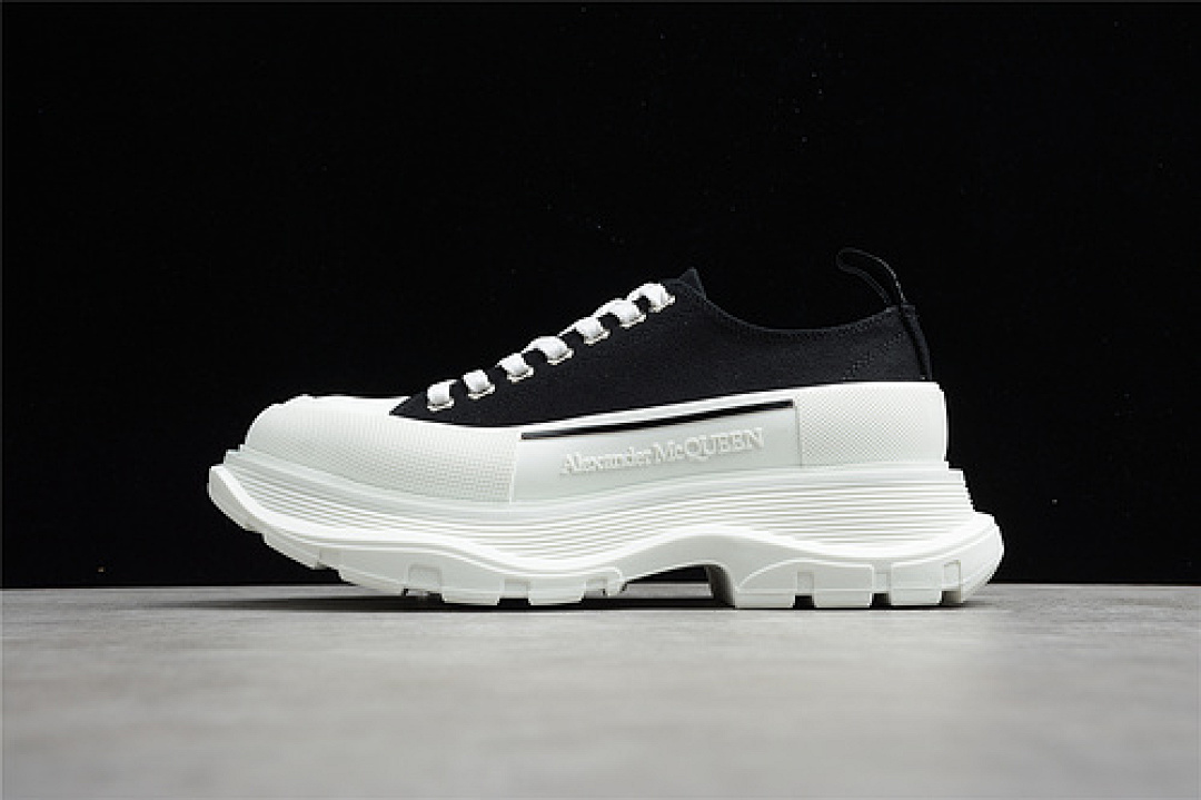 Alexander McQueen [ALE*XANDER MCQUEEN WHITE/WHITE/BLACK]-[WOMAN:35-40], photo 1