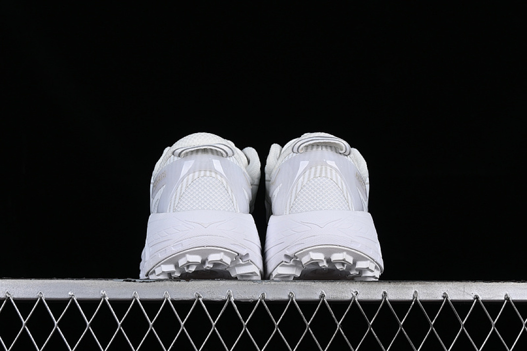 Hoka [1126851 WLRC]-[HOKA MAFATE SPEED 2 GREY/WHITE]-[WOMAN:36-39]-[MAN:40-46] - Image 13