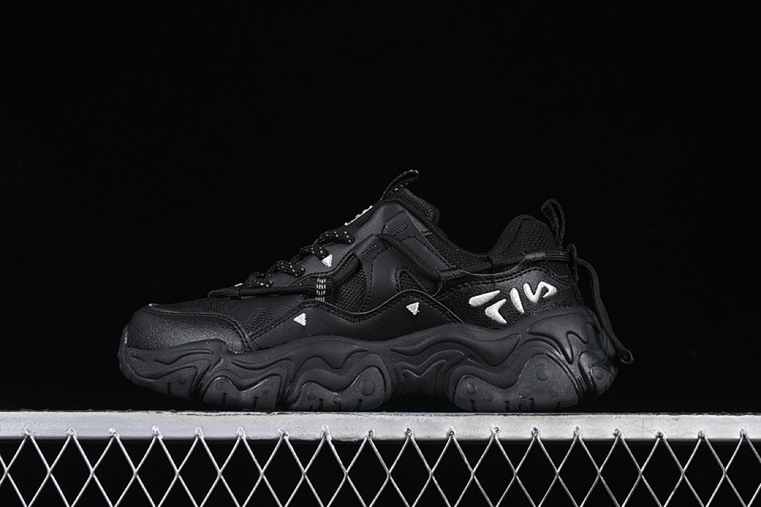 Fila [F12W422103FBK]-[FILA FUSION BLACK/WHITE]-[WOMAN:35.5-39]-[MAN:40-45], photo 1