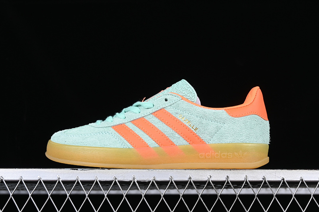 Adidas Adidas GAZELLE INDOOR PULSE MINT/SOLAR ORANGE/GUM THREE · HQ8714, photo 1